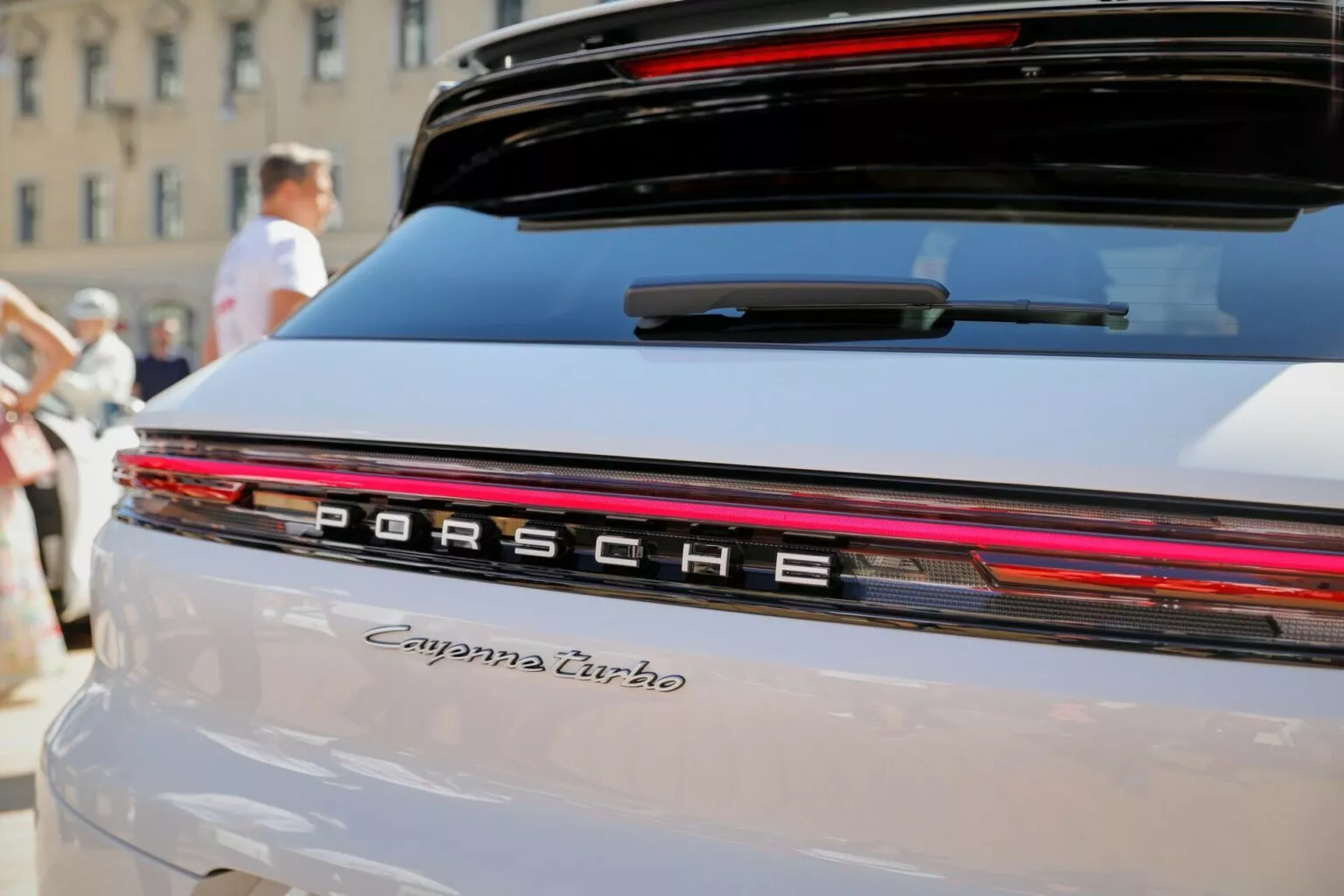 بورش كايين Turbo E-Hybrid