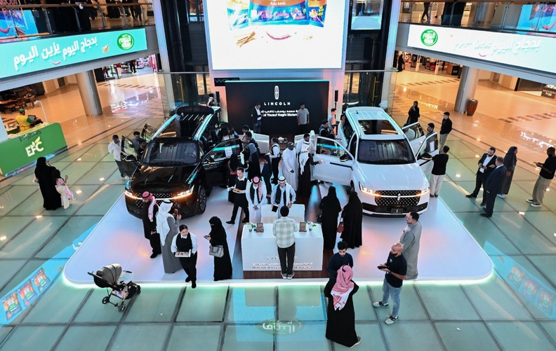 first debut of lincoln navigator 2025 in Jeddah